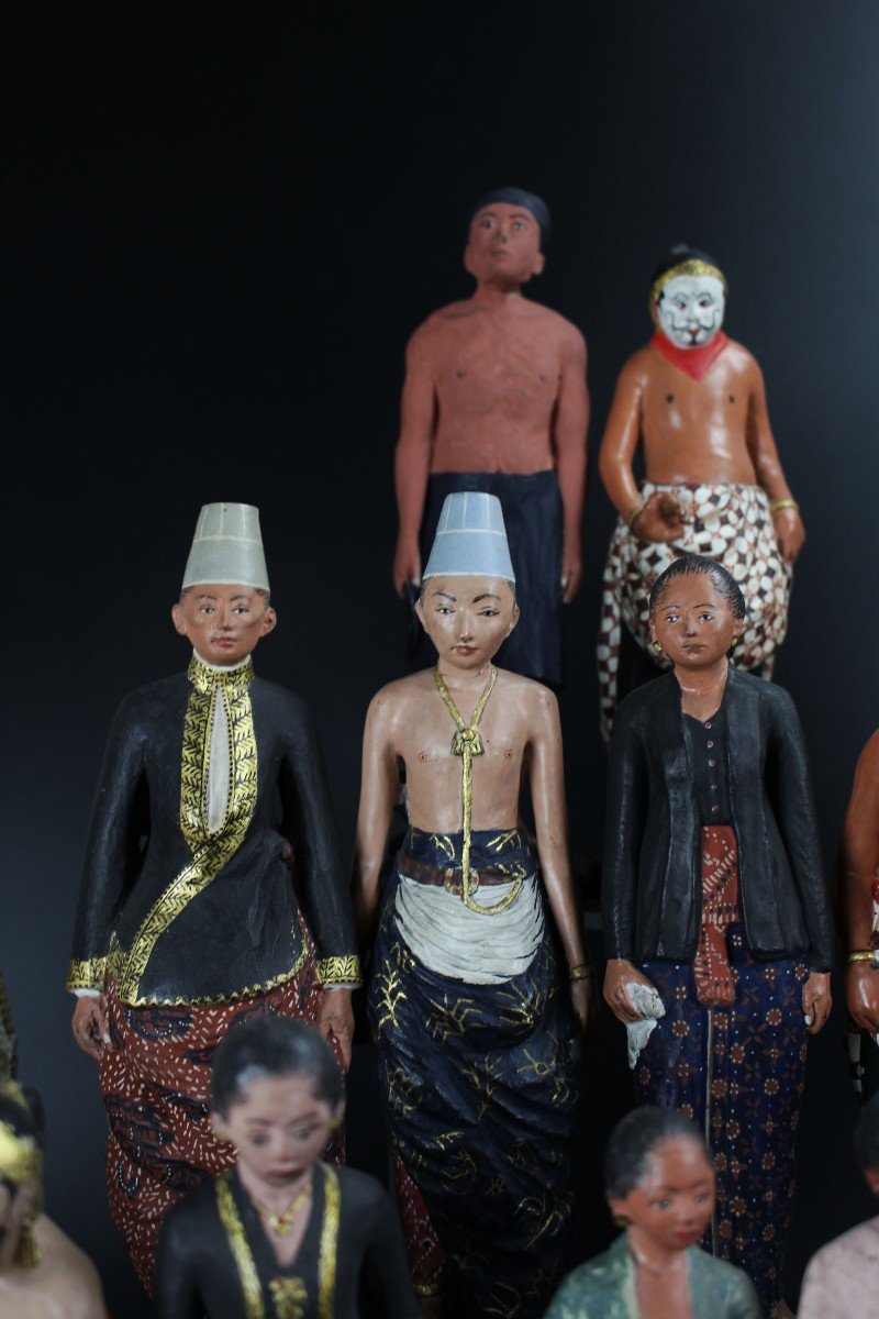 Indonesian Terracotta Miniature Figures 26x Dutch Colonial Era Antique Painted Clay Statues 1920's-photo-3