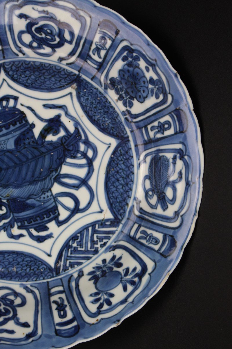 Assiette En Porcelaine Chinoise Wanli Kraak Bleu Et Blanc Dynastie Ming Antique 17ème Siècle-photo-1