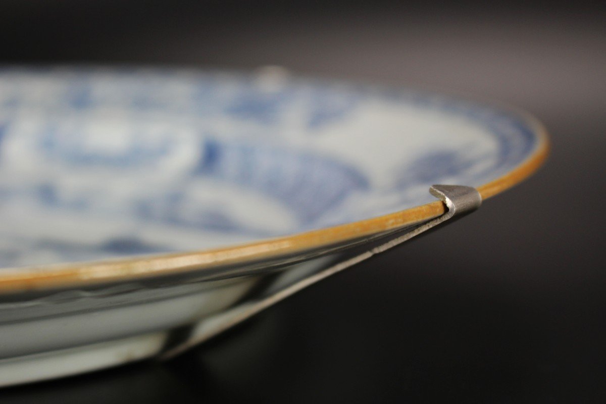 Grande Assiette En Porcelaine Chinoise Kangxi / Yongzheng 18ème Siècle Dynastie Qing Bleu Blanc-photo-2