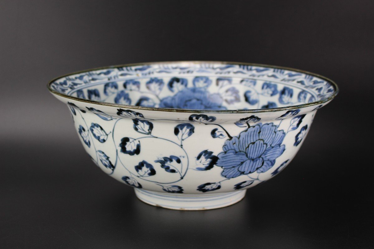 Bol En Porcelaine Japonaise Bleu Et Blanc De La Période Edo 1603-1868 Antique Du  XVIIe Siècle-photo-1