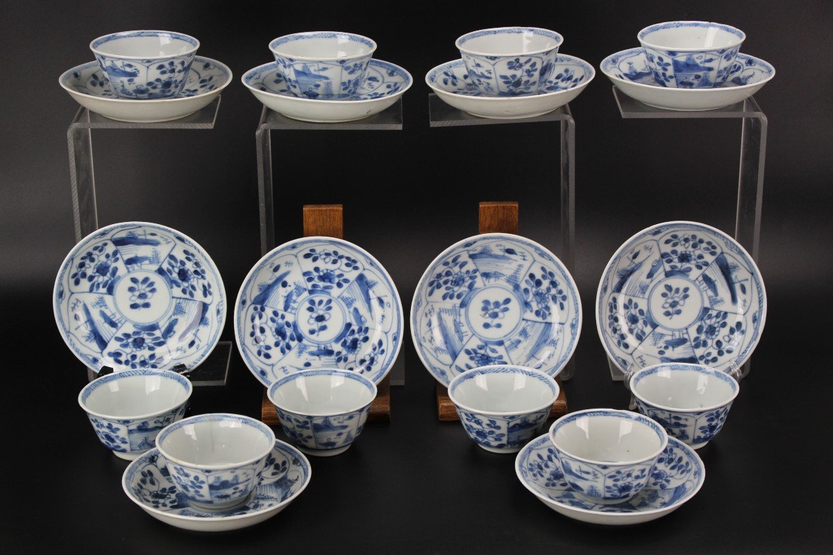 Tasses Et Soucoupes En Porcelaine Chinoise Kangxi / Yongzheng Bleu Et Blanc Du XVIIIe Siècle