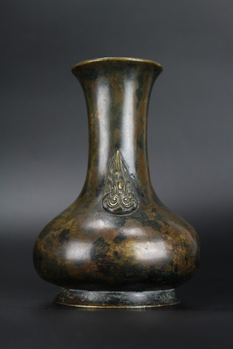 Chinese Bronze Vase Qing Dynasty Xuande Mark 17th Century Antique Archaistic Flower Vase-photo-3