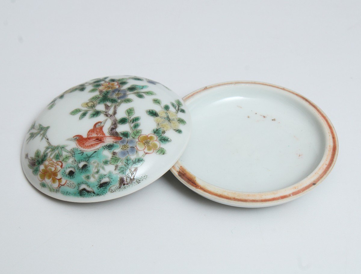 Boîte à Sceau Porcelaine Chinoise Fencai De La Fin De La Dynastie Qing Période De La République-photo-3