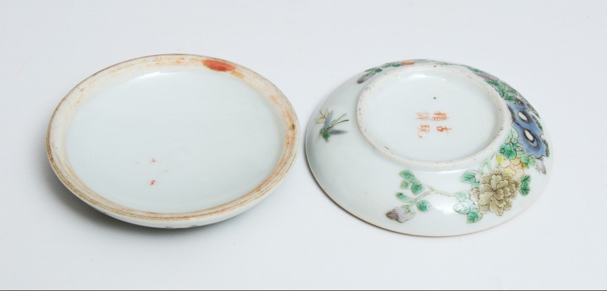 Boîte à Sceau Porcelaine Chinoise Fencai De La Fin De La Dynastie Qing Période De La République-photo-4