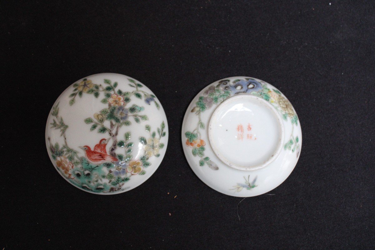 Boîte à Sceau Porcelaine Chinoise Fencai De La Fin De La Dynastie Qing Période De La République-photo-4