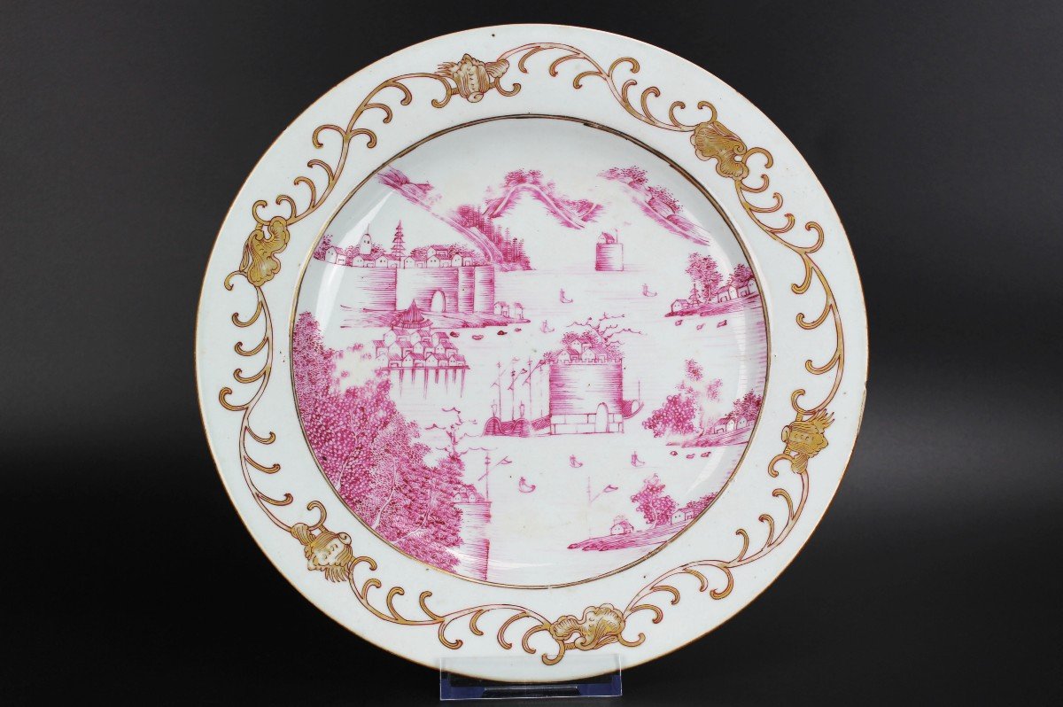 Chinese Export Porcelain Qianlong Plate Famille Rose Puce Qing Dynasty Antique 18th Century