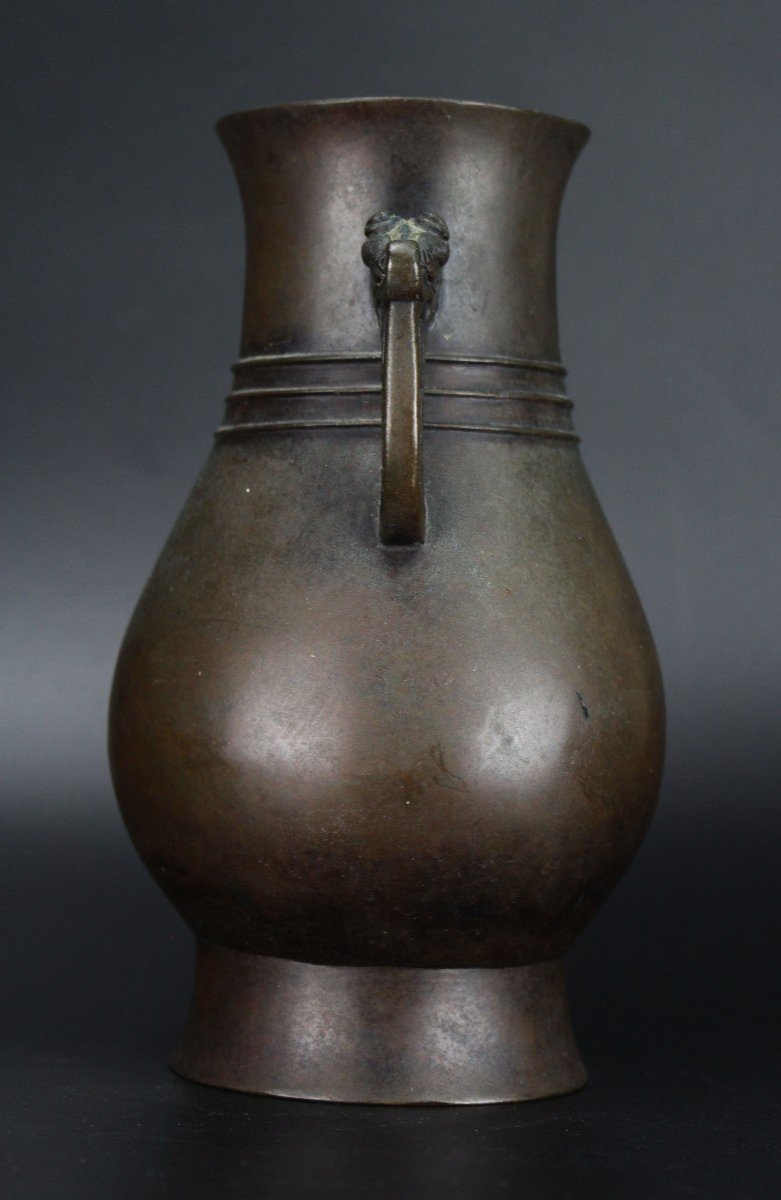 Chinese Bronze Vase Ming Dynasty 16th Century / 17th Century Antique Flower Vessel Archaic Hu-photo-2