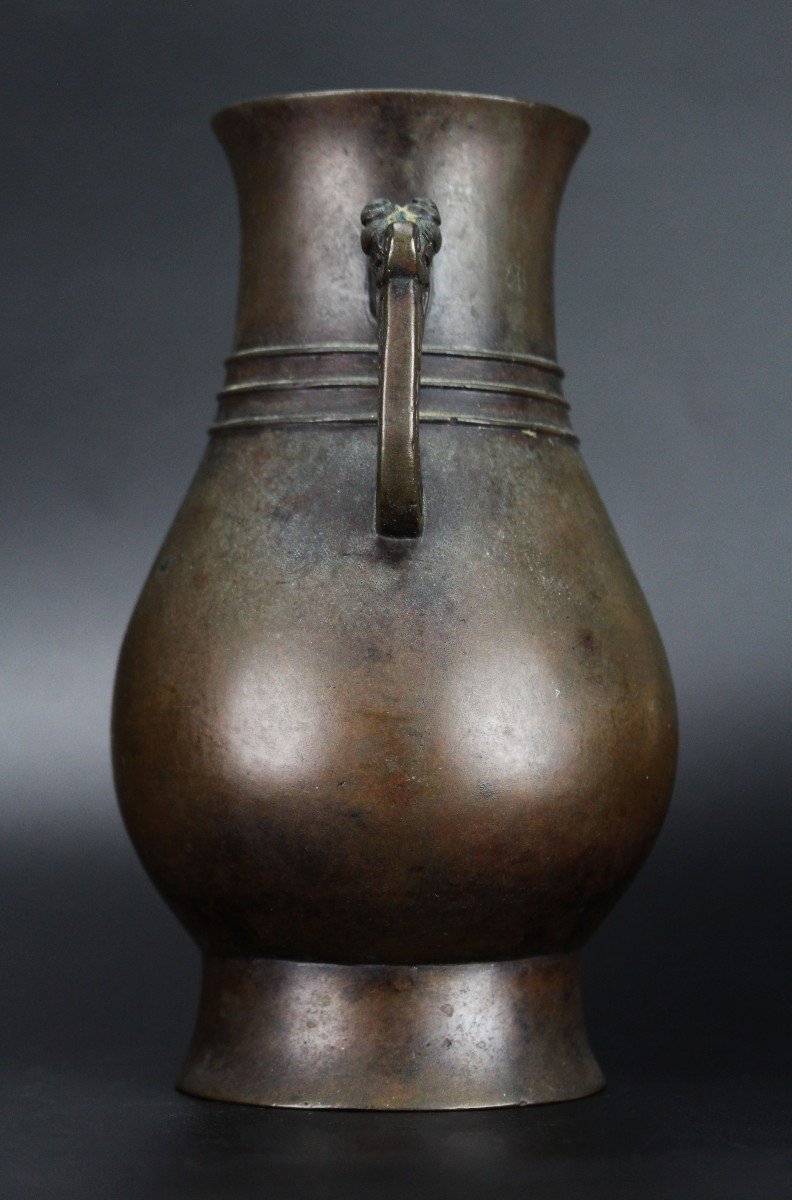 Chinese Bronze Vase Ming Dynasty 16th Century / 17th Century Antique Flower Vessel Archaic Hu-photo-4