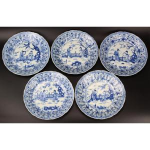 5 Assiettes En Porcelaine Chinoise Kangxi Bleu Et Blanc, Dynastie Qing Antiquités Du XVIIIe S.