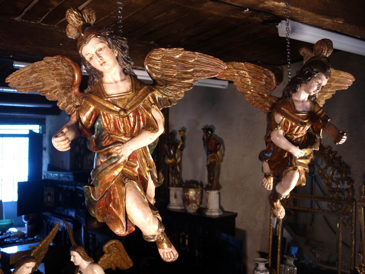 Paire D’anges Suspendus En Bois Polychrome Et Doré -photo-2