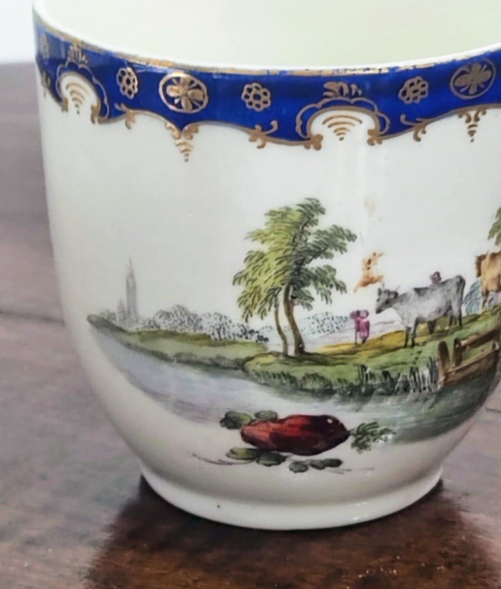 Tasse Antique En Porcelaine Peinte Den Haag-photo-5