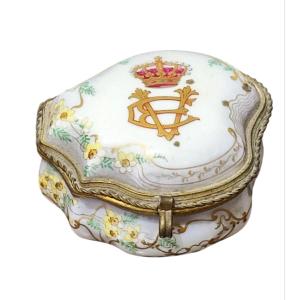 Boîte Ginori En Porcelaine De La Famille Royale De La Maison De Savoie 