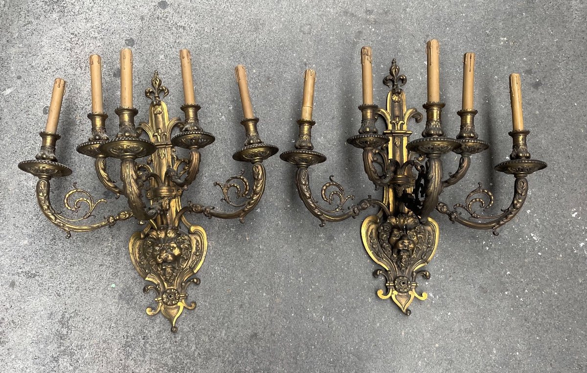 Pair Of Sconces With 5 Arms Of Light