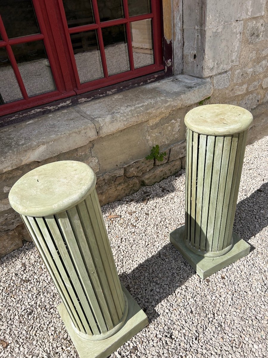 Pair Of Wooden Columns -photo-3