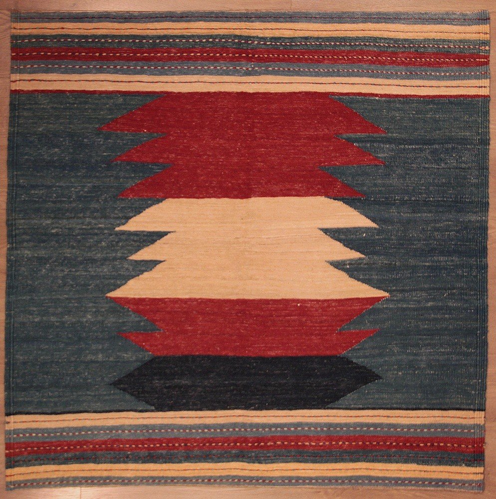 Kilim sofreh kamoo Iran 134 x 133 cm