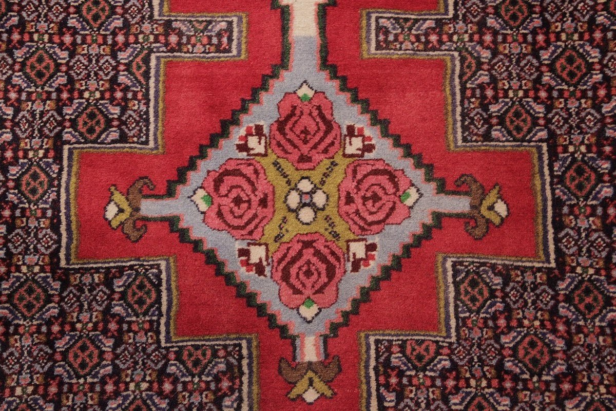 Senneh Iran Rug 367 X 90 Cm-photo-3