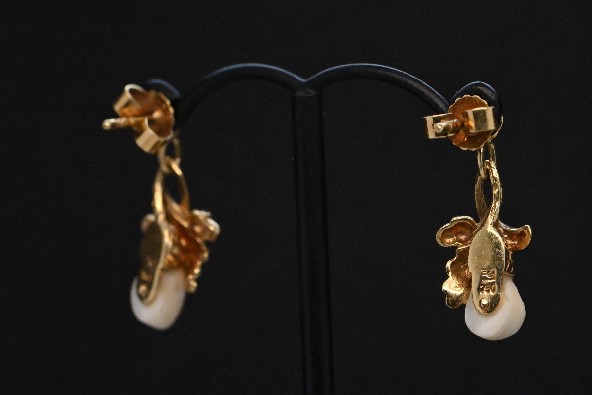 18-karat White Gold And Doe Tooth Earrings-photo-3