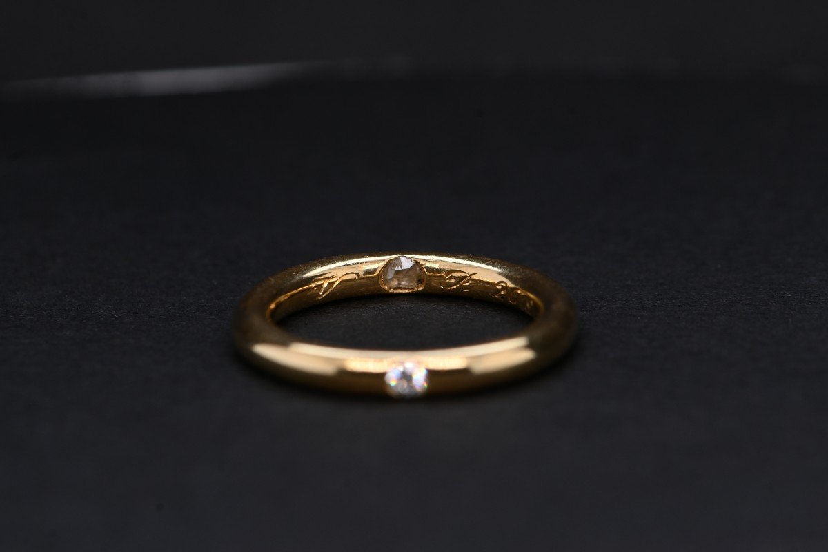 Round Solitaire In 18-carat Gold Adorned With A Brilliant-cut Diamond-photo-2