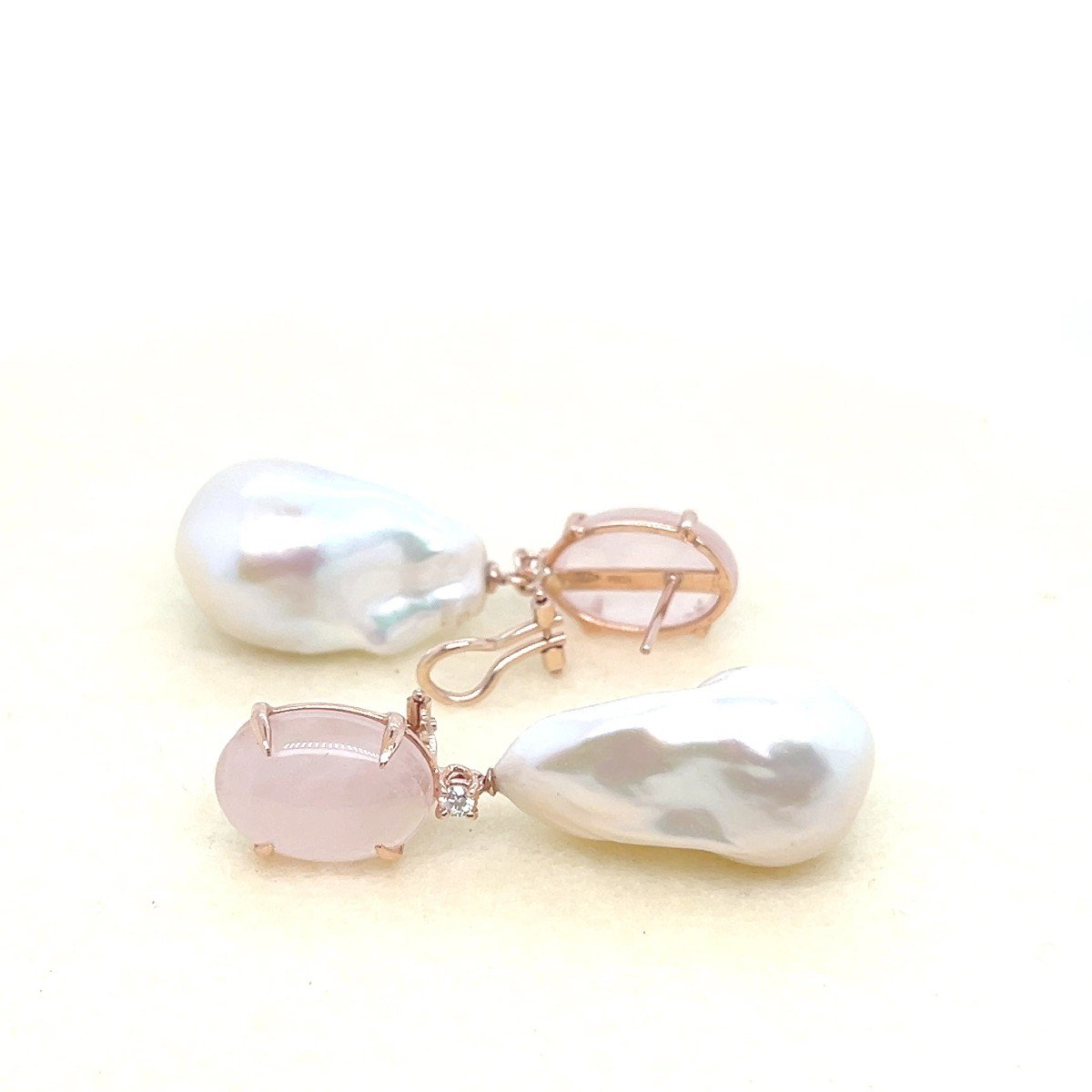 Boucles d'Oreille Pendantes Quartz Rose, Diamants Et Perles Baroques-photo-1