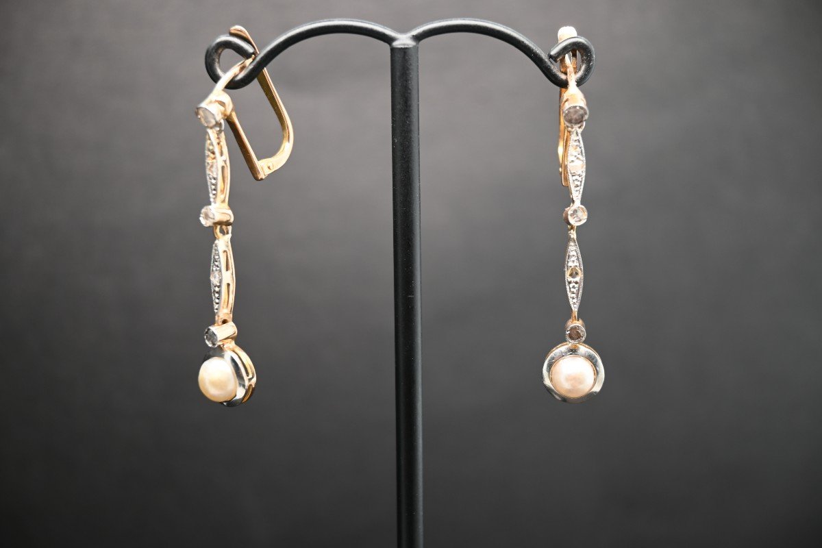 18k Yellow Gold Cultured Pearl Dangle Earrings