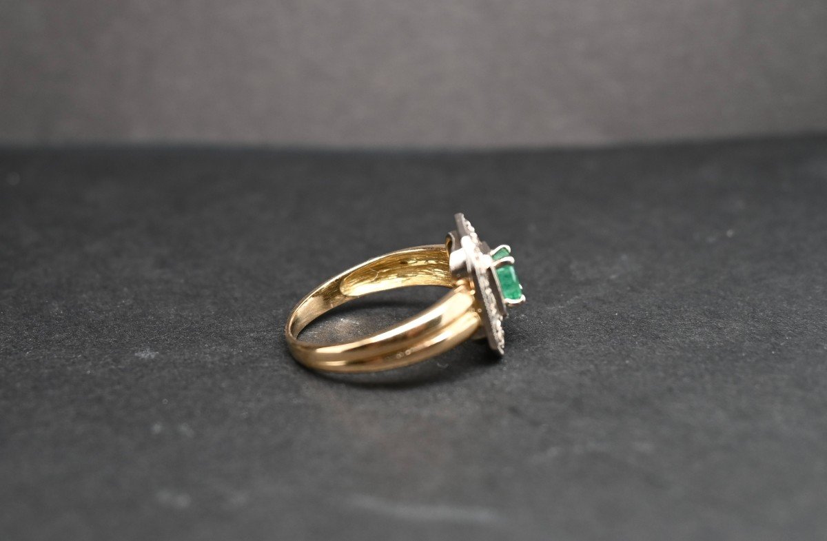 18 Carat Yellow Gold Emerald Diamond Ring-photo-4