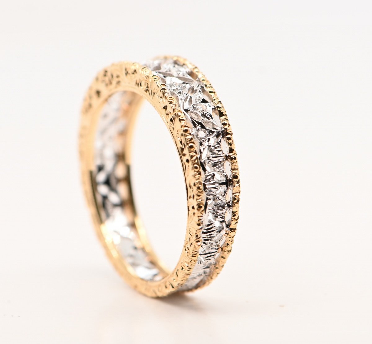 0.10 Carat Brilliant Cut Diamond Ring 18 Carat Gold -photo-4