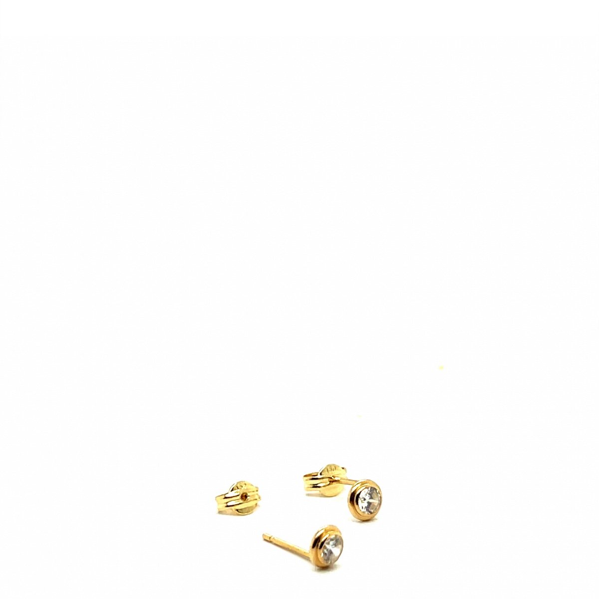 18k Yellow Gold Earring With 0.15 Carat Diamonds -photo-3