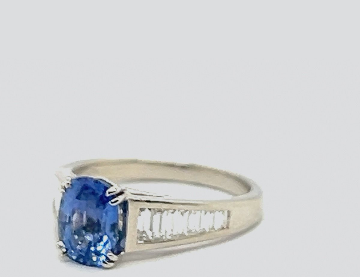 Ring White Gold 18 Carats Certified Sapphire And Diamonds-photo-2