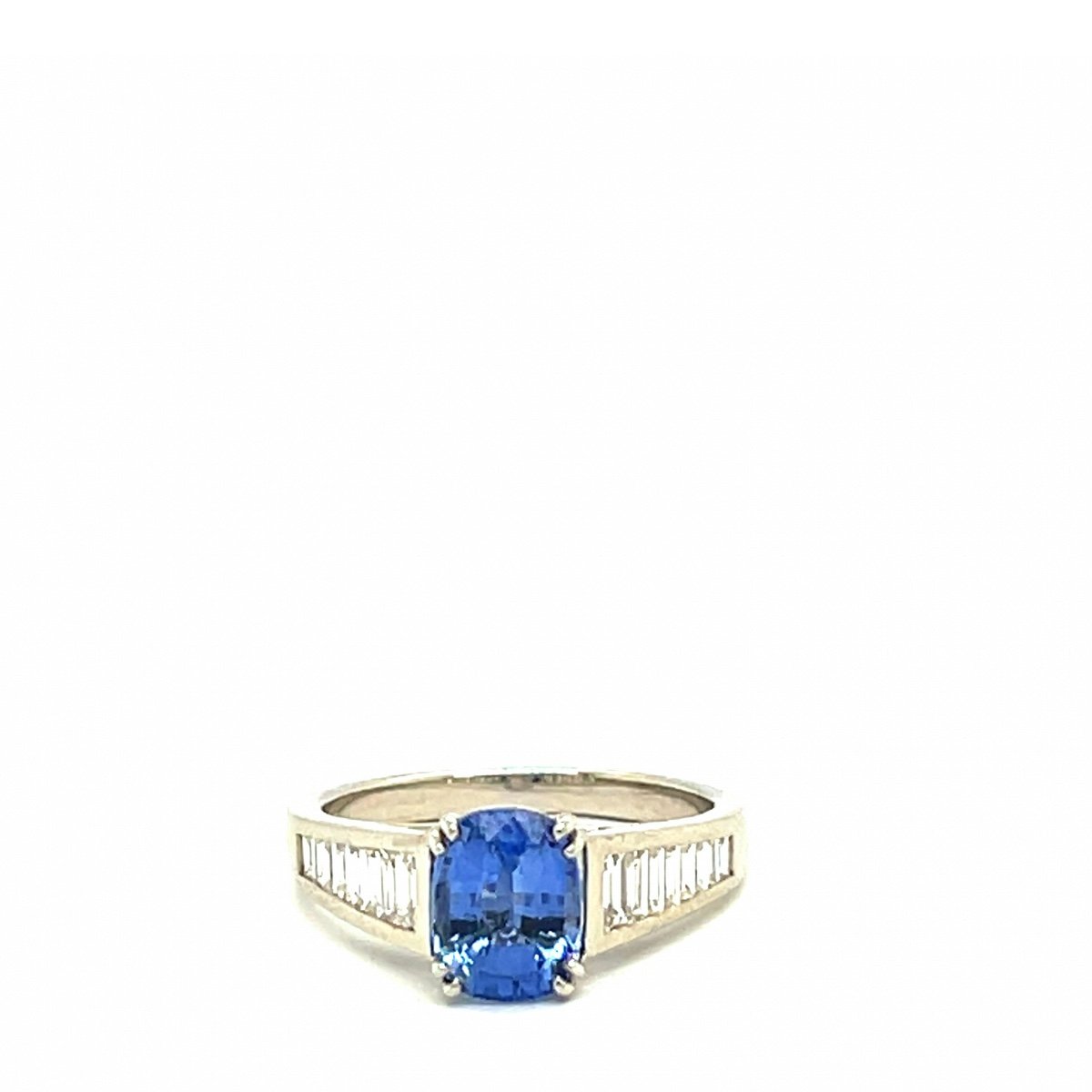 Ring White Gold 18 Carats Certified Sapphire And Diamonds