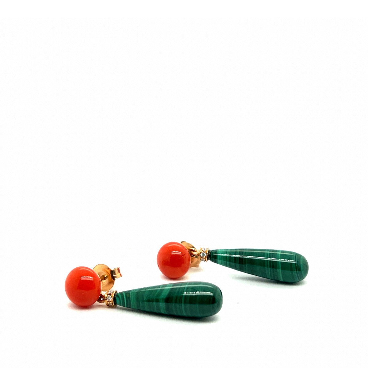 Malakite Coral, Diamond And 18k Yellow Gold Earring-photo-2