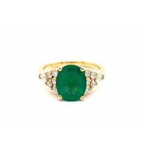 Emerald Ring 2.73 Carats Diamonds 0.20 Carats 18 Carat Yellow Gold