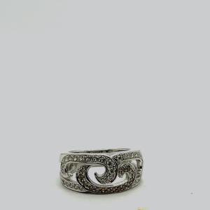 18 Carat White Gold Diamond Ring 