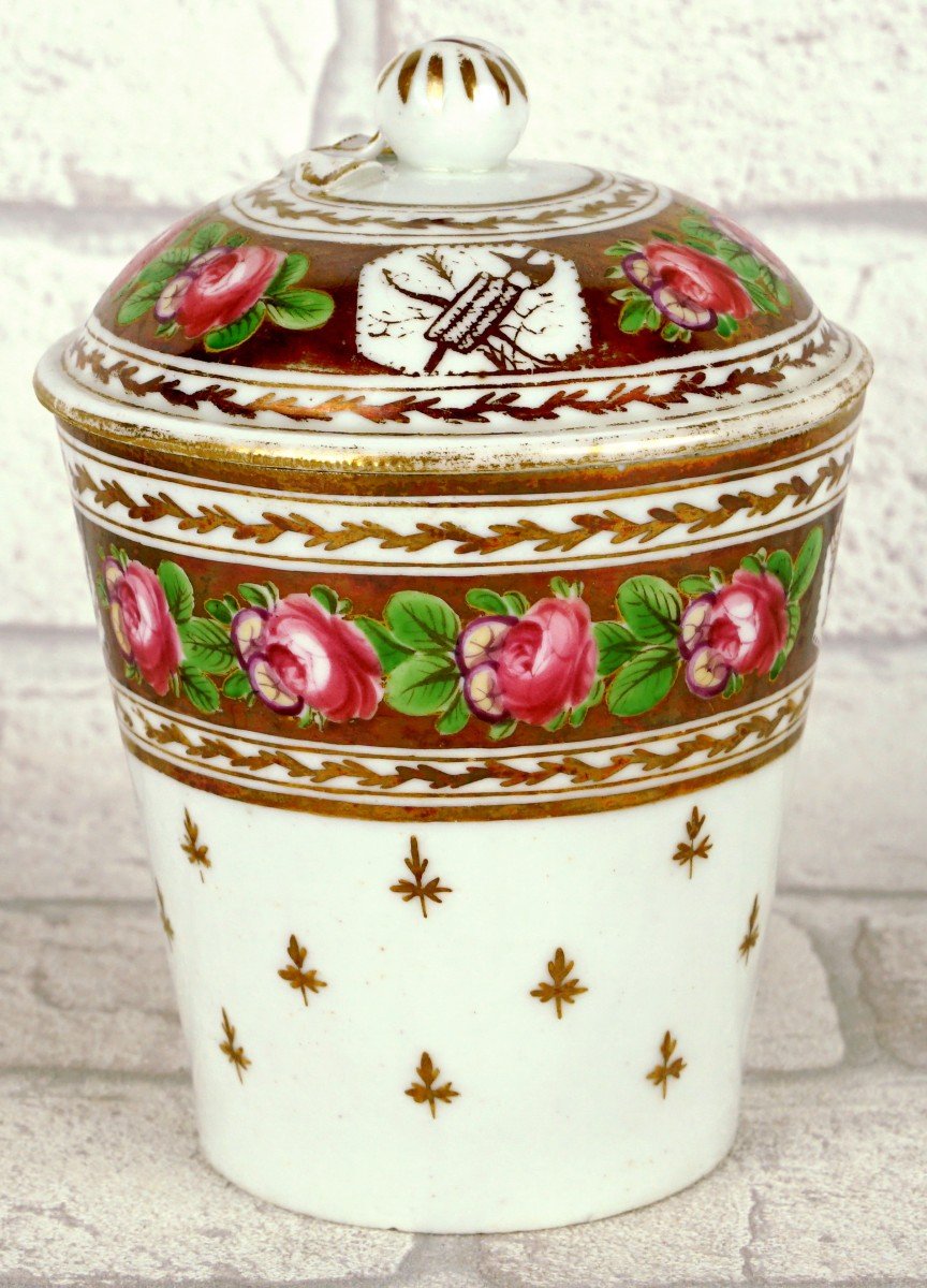 Covered Shaker Cup And Saucer In Valenciennes Porcelain - 18th Century-photo-1