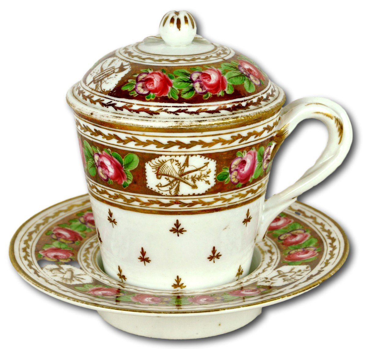 Covered Shaker Cup And Saucer In Valenciennes Porcelain - 18th Century