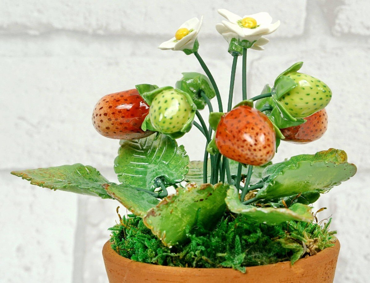 Fruits - Porcelain Strawberry Foot By Didier Gardillou-photo-2