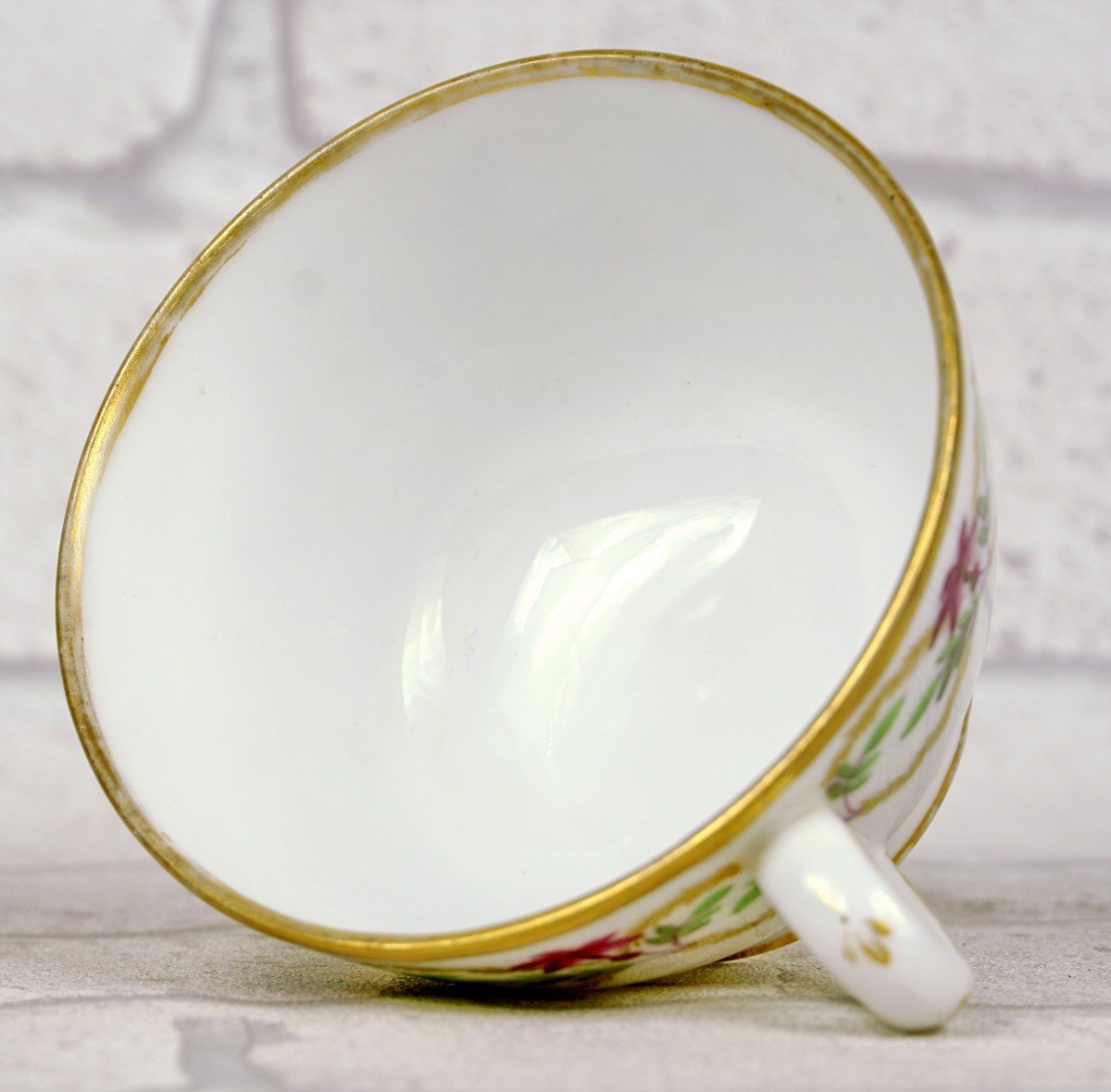 Porcelain Teacup And Saucer Paris - Manufacture A La Reine Rue Thiroux - 18th Century-photo-2