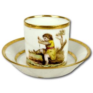 Litron Cup And Its Saucer In Paris Porcelain - Late 18th Century