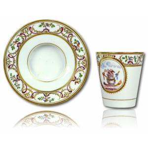 Porcelain Of Las Eynie - Trembleuse Cup And Its Saucer - Baignol Manufacture - Ep. 18th Century