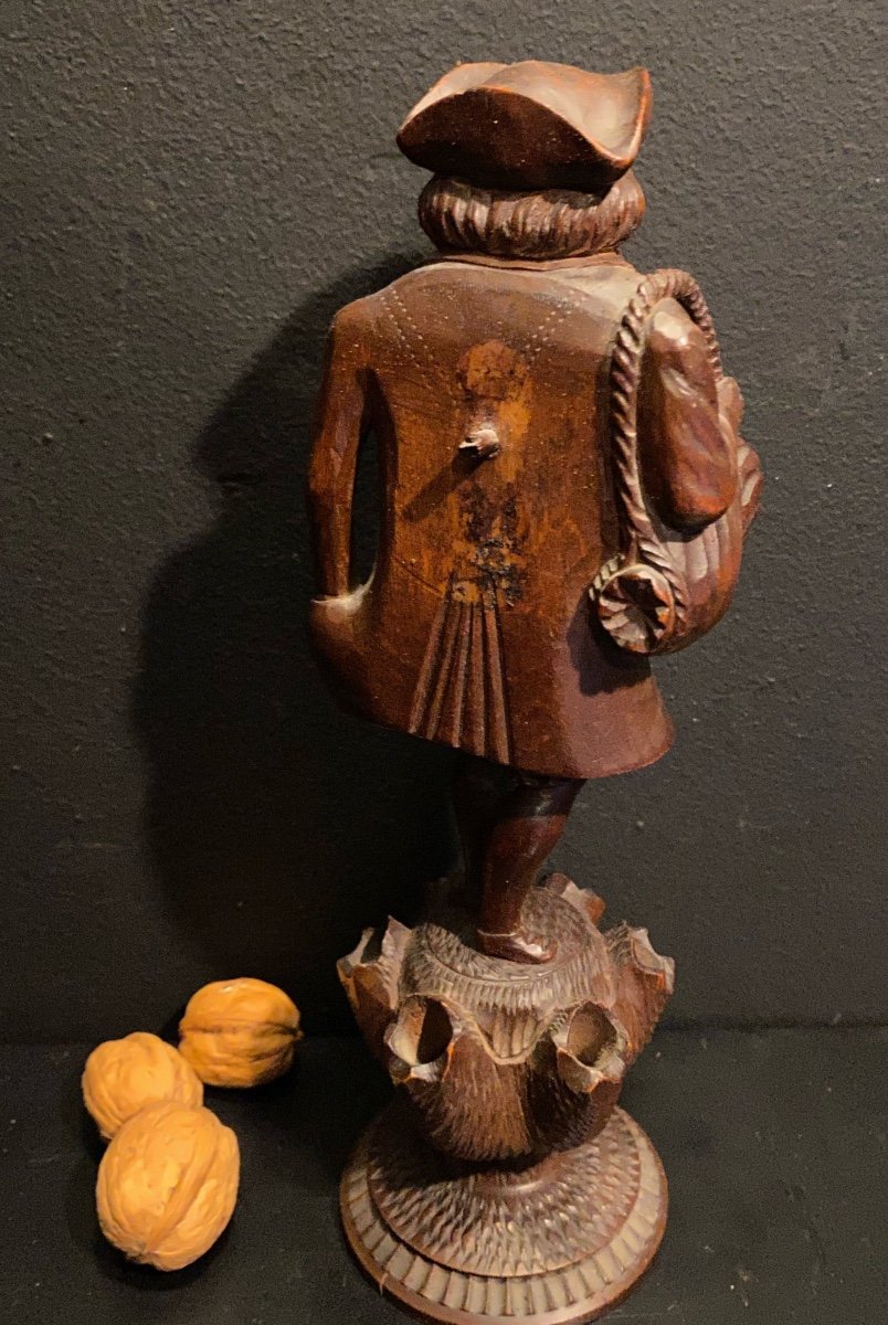 Wooden Statuette, Man -photo-3