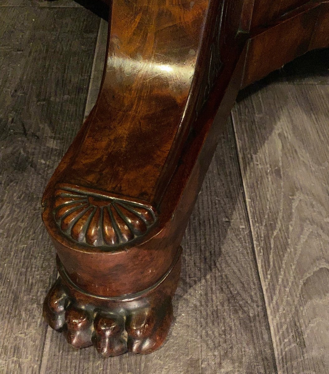 Nineteenth Century Mahogany Pedestal Table-photo-5