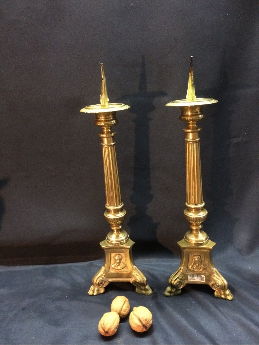 Pair Of Small Candlestick Peaks In Bronze-photo-3