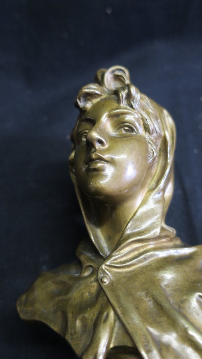 Bronze Bust, Return From Ball-photo-4