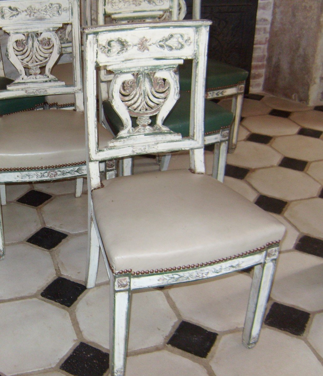 Series Of Six Painted Chairs-photo-3