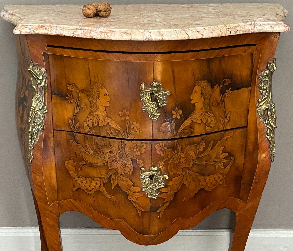 Petite Commode Sauteuse Napoléon III