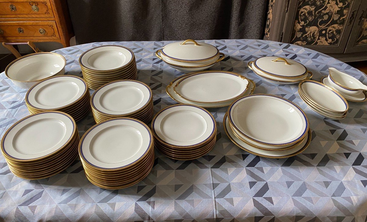 Large White Porcelain Dinner Service With Blue And Gold Trim-photo-2