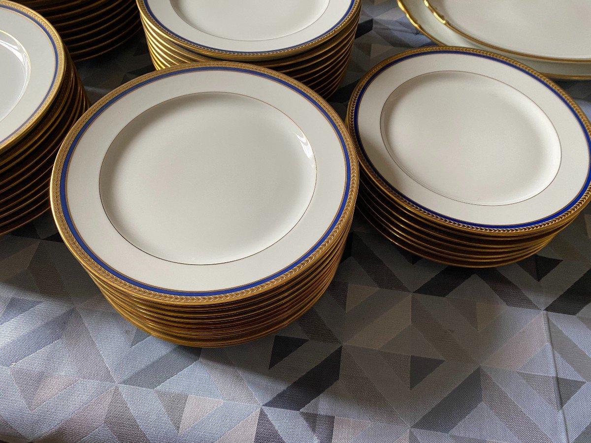 Large White Porcelain Dinner Service With Blue And Gold Trim-photo-3