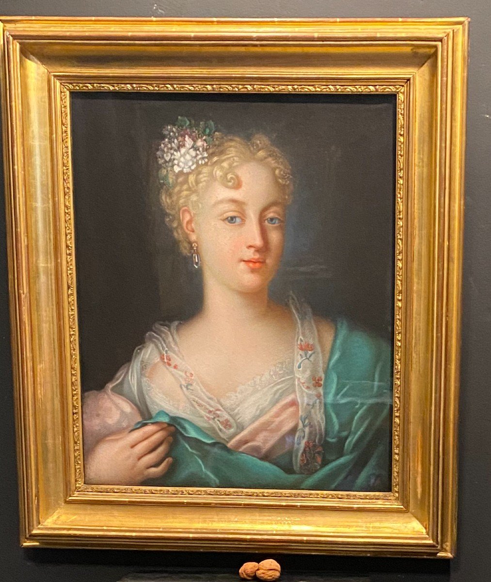 Paire De Pastels, Portraits De Femmes,  Dans Le Gout De Rosalba Carriera.-photo-2