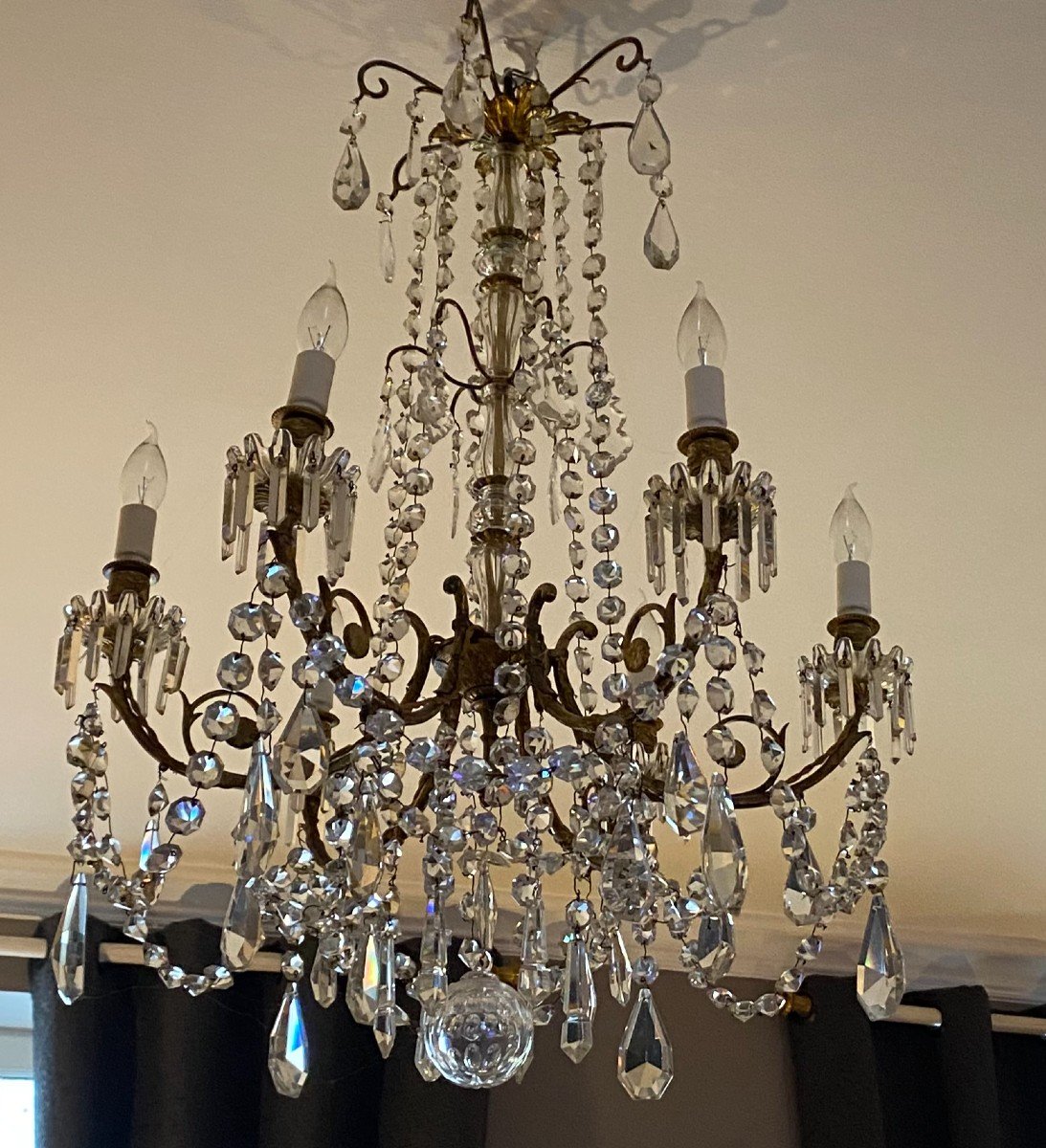 Lustre Baccarat à Six Bras De Lumière