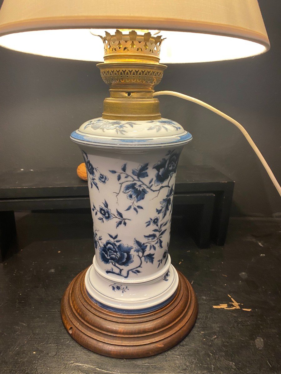 Oil Lamp Mounted In Lamp-photo-4