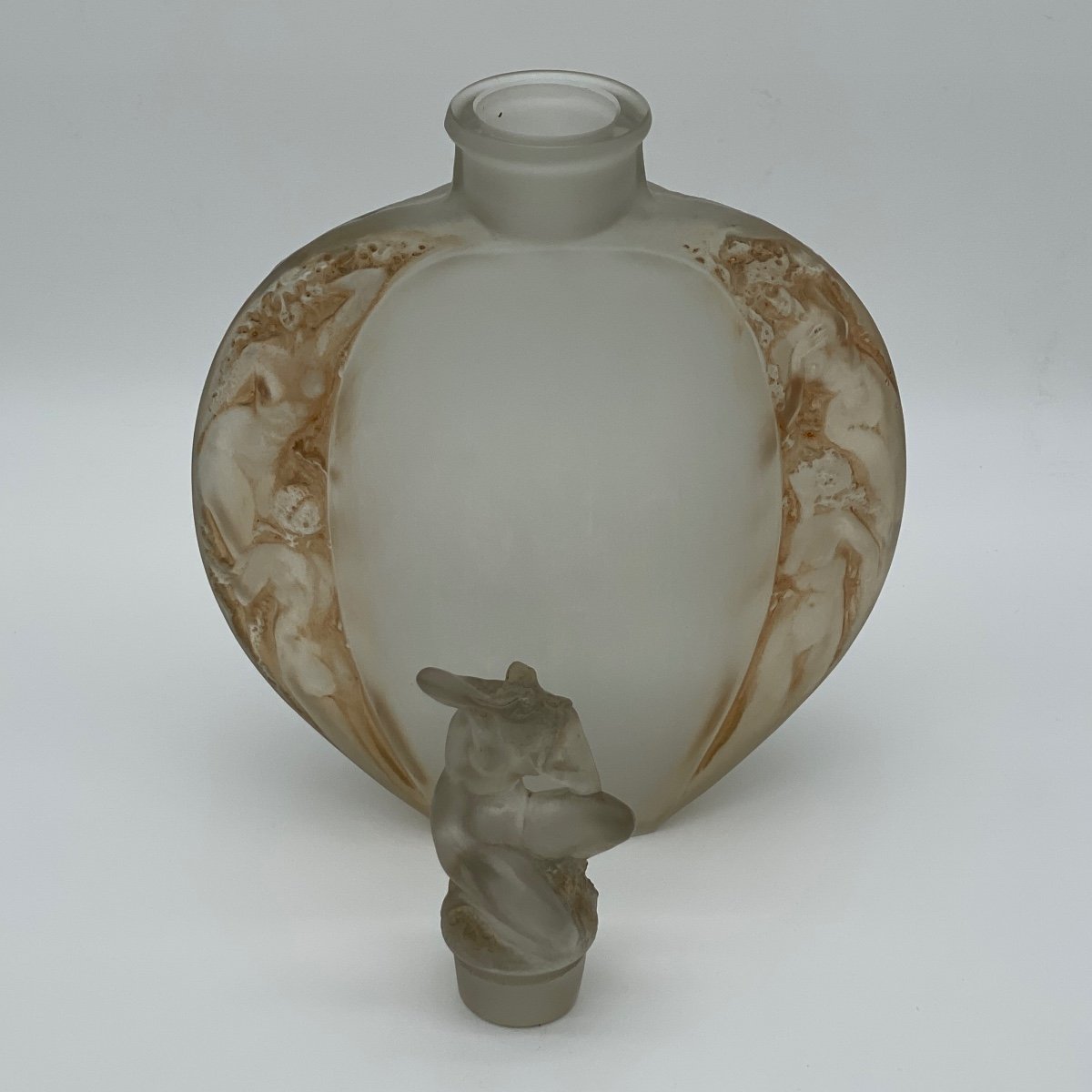 Flat Vase With Siren Cap By R.lalique-photo-3